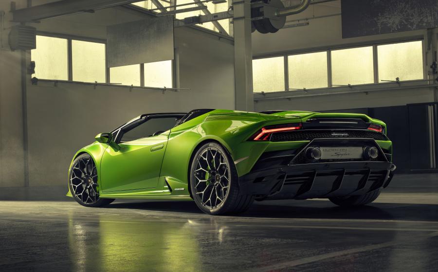  Lamborghini Huracan EVO Spyder (LB724) 2019 года  (WW) (фото 12 из 40)